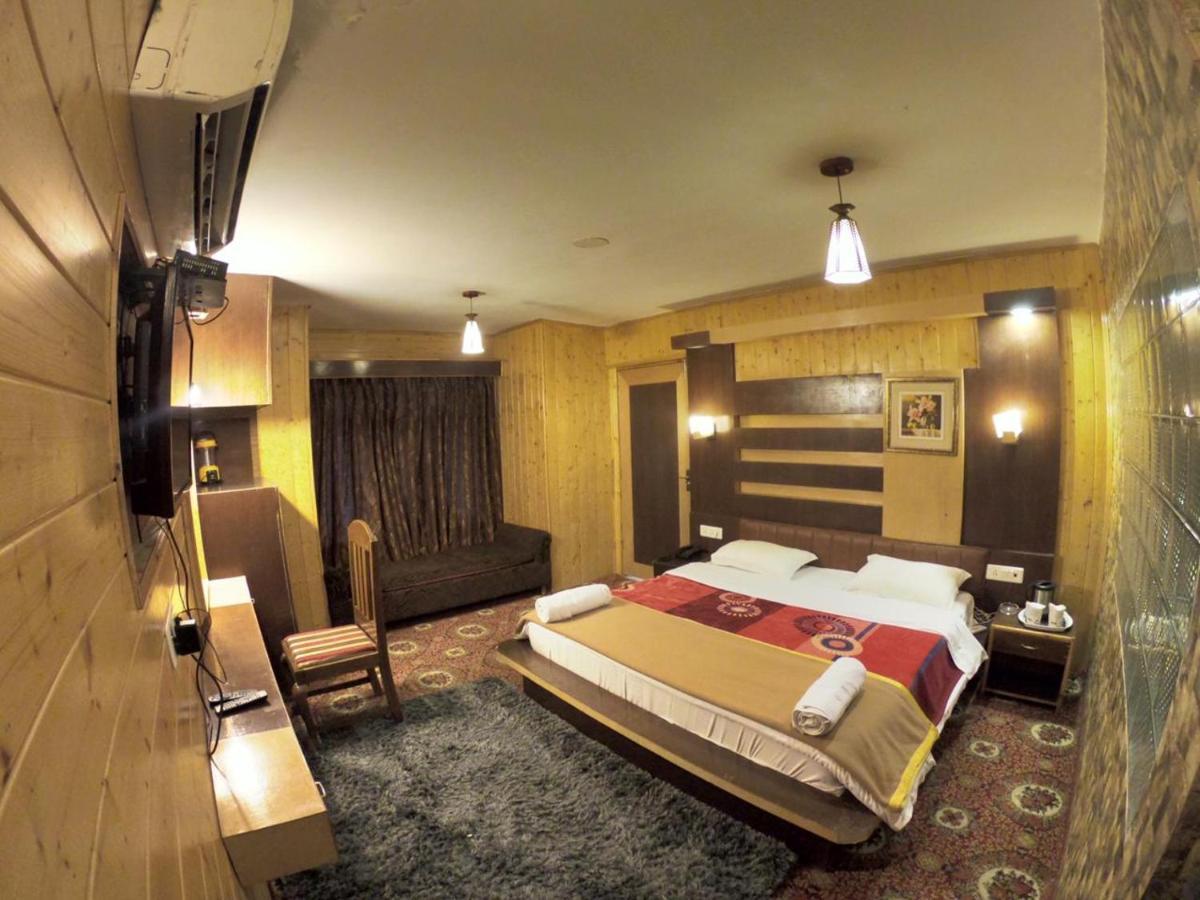 Hotel Akbar Сонамарг Экстерьер фото