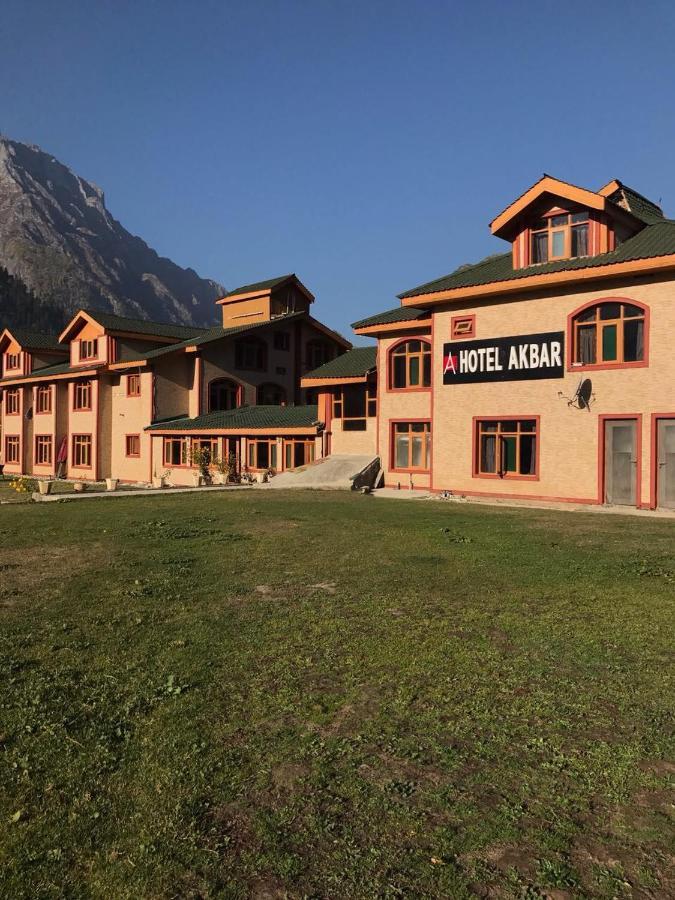 Hotel Akbar Сонамарг Экстерьер фото