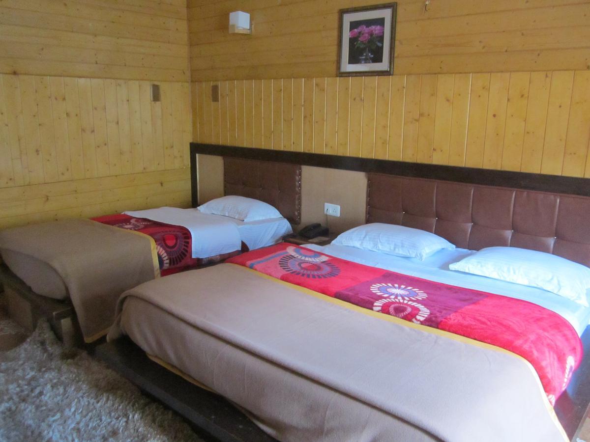 Hotel Akbar Сонамарг Экстерьер фото