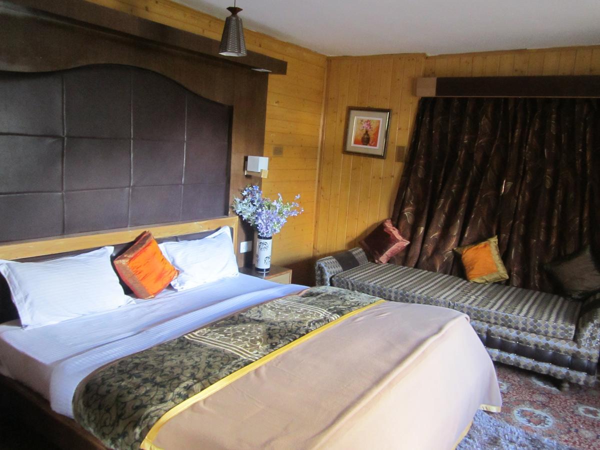Hotel Akbar Сонамарг Экстерьер фото