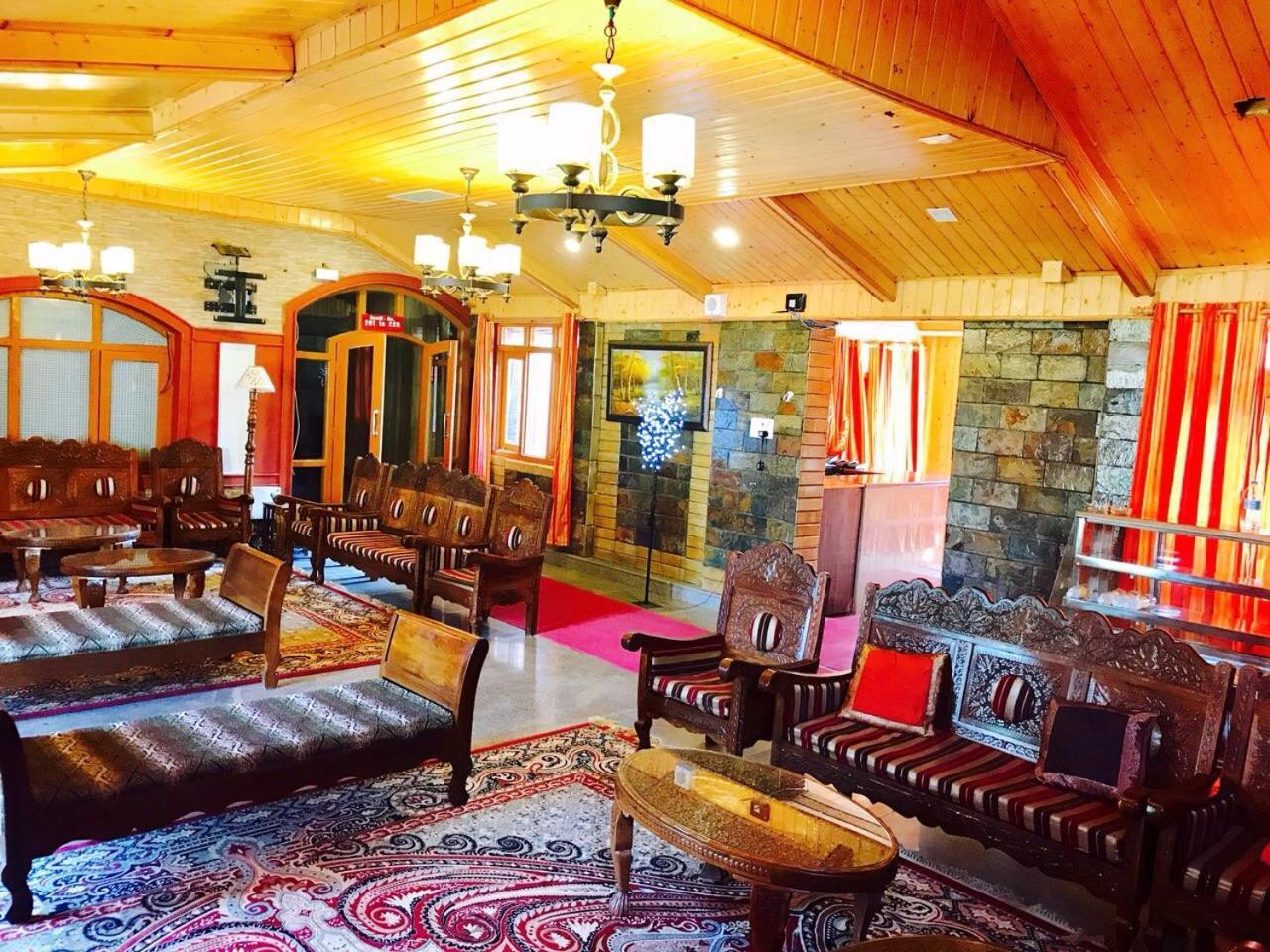 Hotel Akbar Сонамарг Экстерьер фото