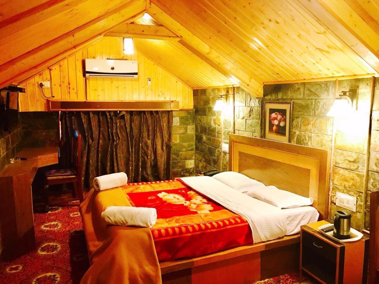 Hotel Akbar Сонамарг Экстерьер фото